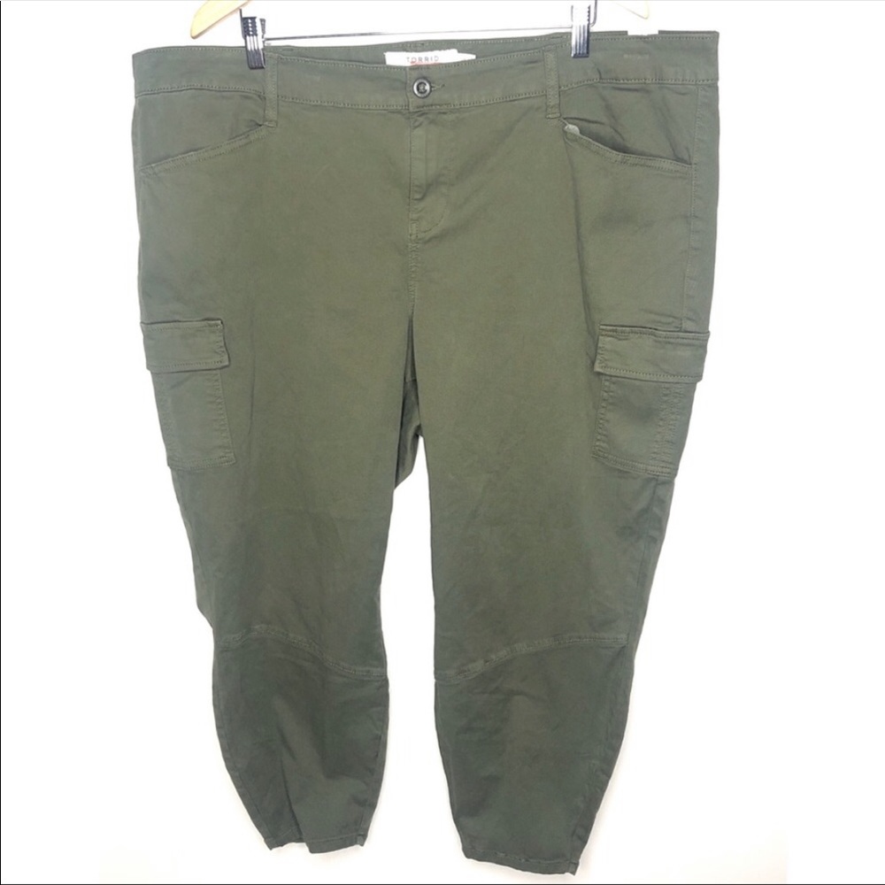 Torrid olive green cargo pants Size 26